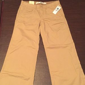 GAP Wide Lag Khakis Size 4A NWT!